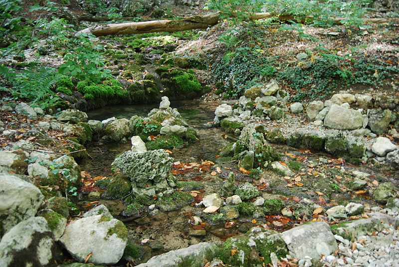 Сад камней у родника Балык-Голь