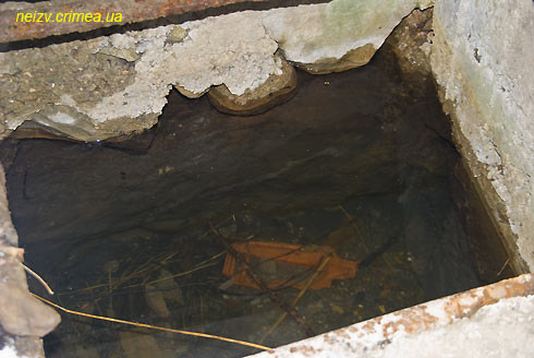 Внутри каптажа источника Тавельчук II