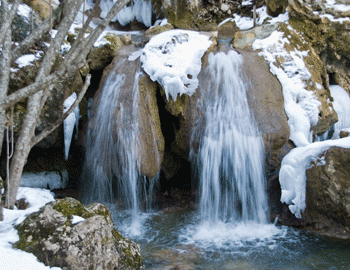 Нижний водопад на реке Кизилкобинке